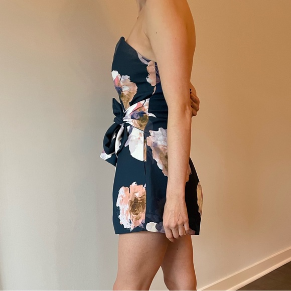 Keepsake Navy Floral Romper - Picture 4 of 6